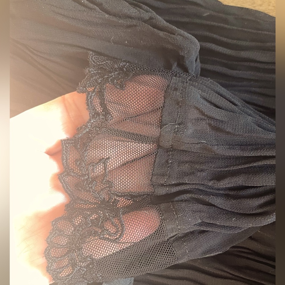 Great condition. Women's black blouse - mango small size.
